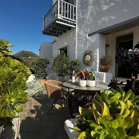 Willa Luxury Mia With Pool And Amazing Sea Views, Páros