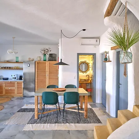 Luxury Mia With Pool And Amazing Sea Views, Paros *